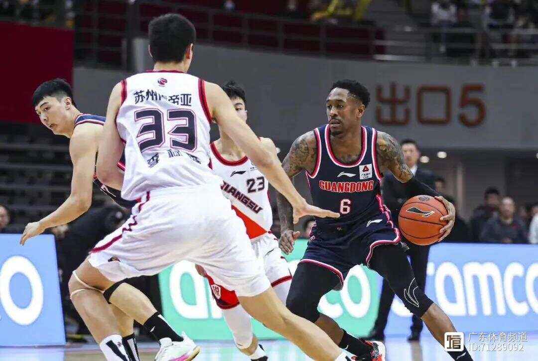 关于深圳男篮今晨状态回暖，志在英超名次提升，态度坚定，资深球员宣示担当的信息